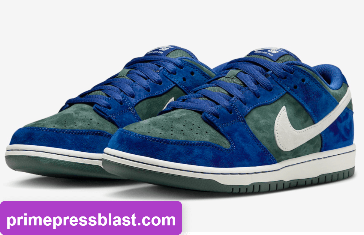 Nike SB Dunk Low Street Hawker